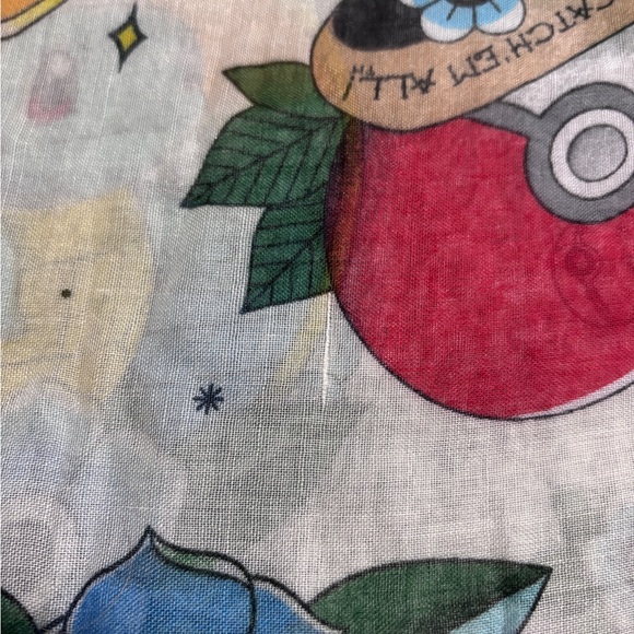 2017 Loungefly Pokémon Oblong Scarf - Picture 9 of 9